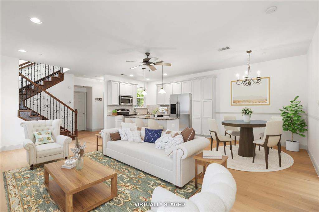 Chateaux Of Allen Twnhms The - Residential