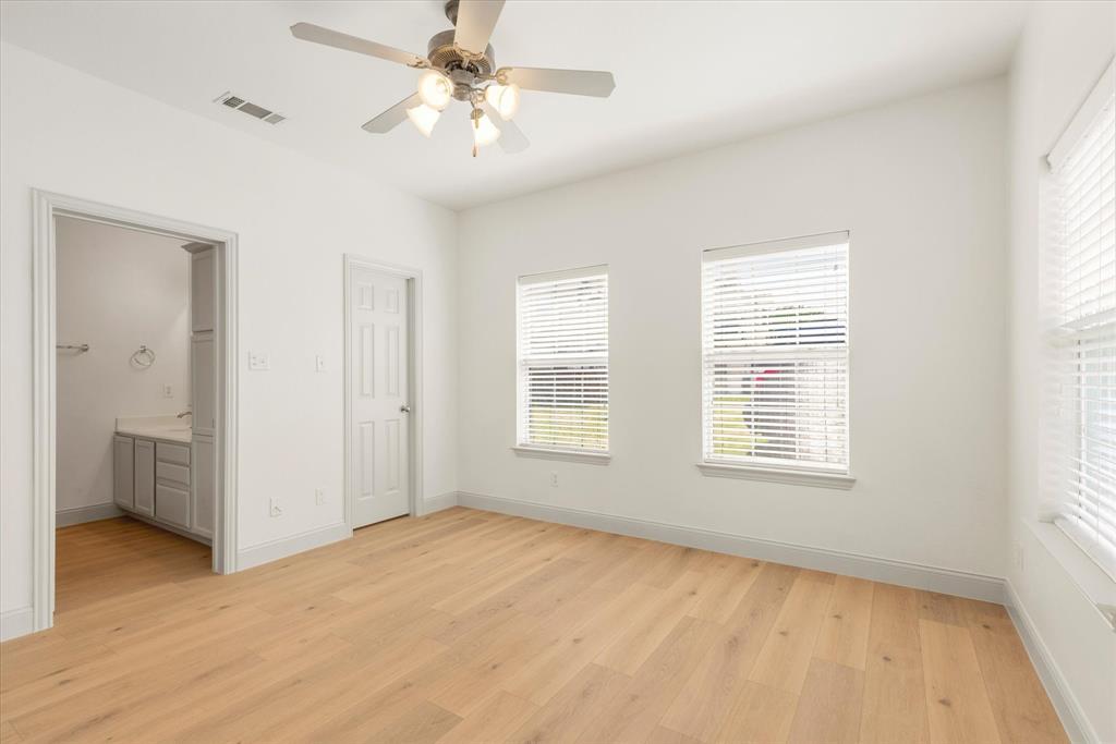 Chateaux Of Allen Twnhms The - Residential