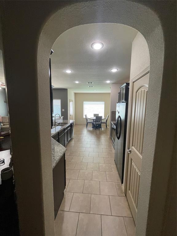 920 Iona Drive