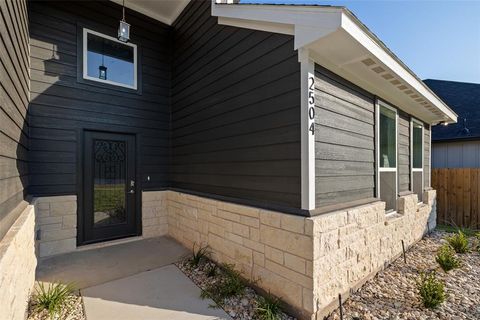 A home in Granbury