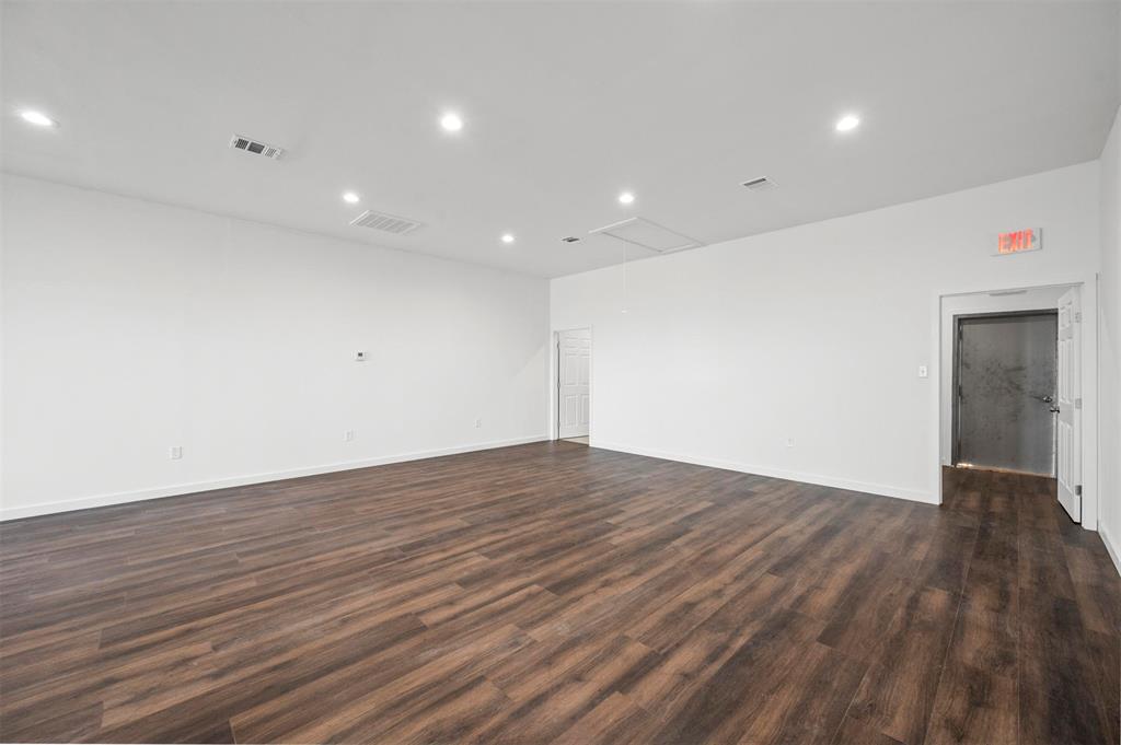 Liberty Grove Office Complex Bld - Commercial Lease