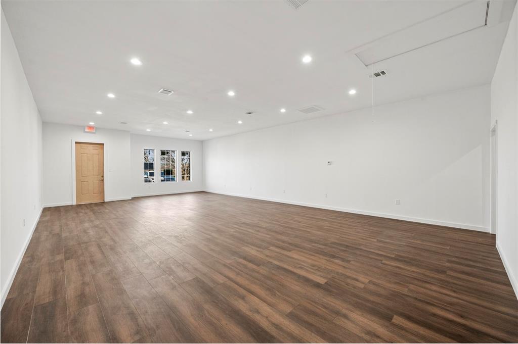 Liberty Grove Office Complex Bld - Commercial Lease