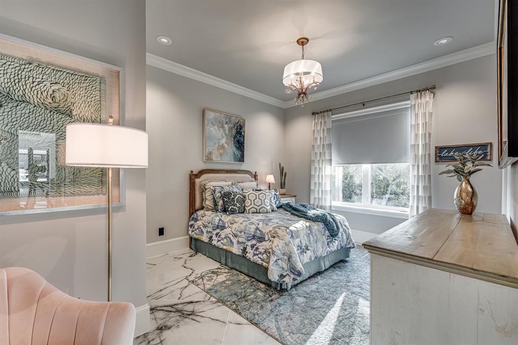 White Bluff #10 - Residential