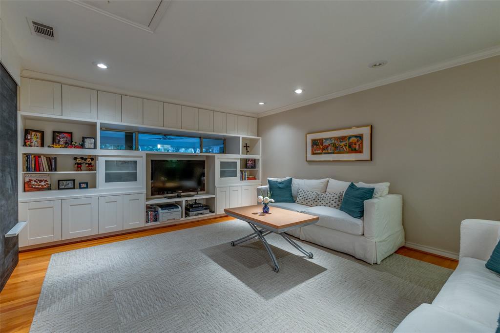 Hockaday Square - Residential