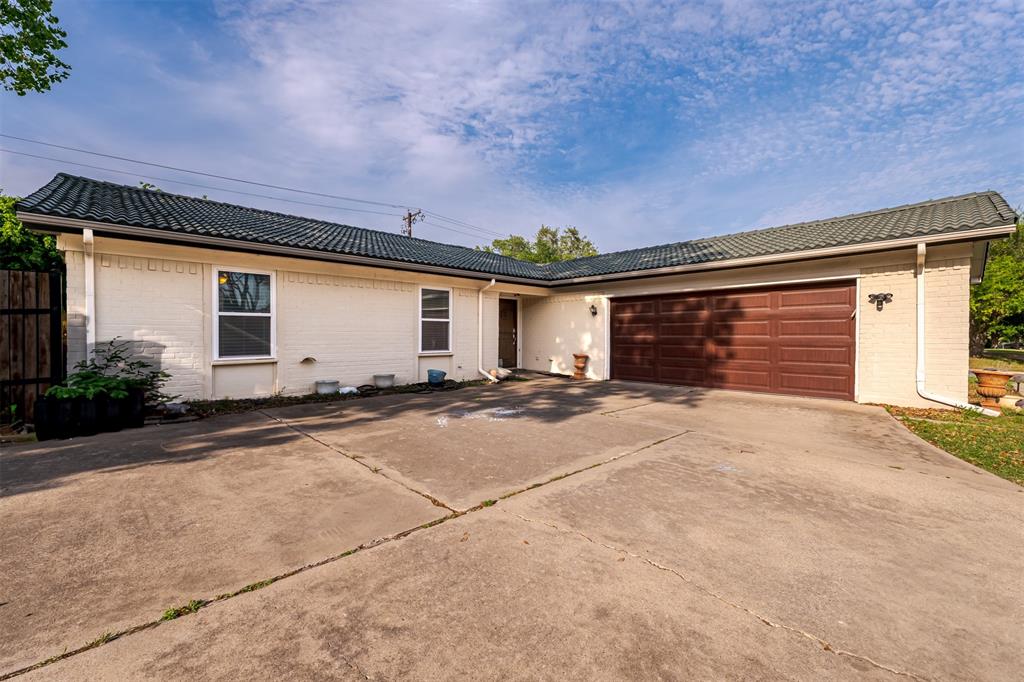 4700 Cinnamon Hill Drive