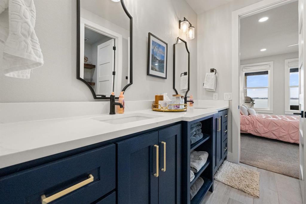 Diamond Point - Residential