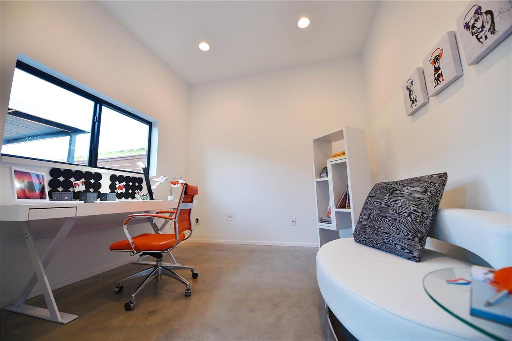 Ross Ave - Residential Lease