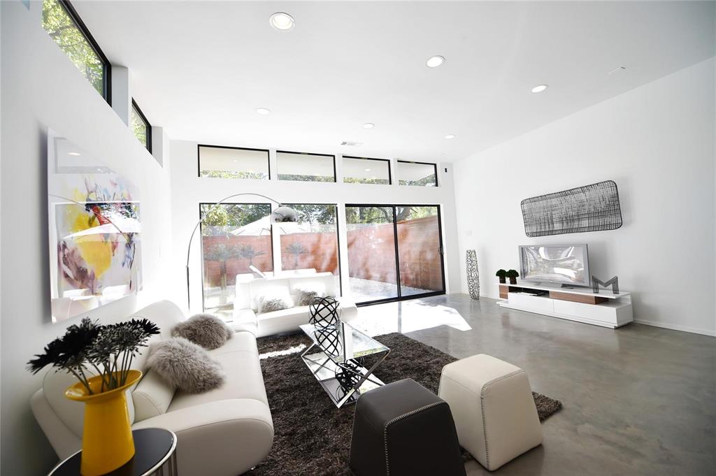 Ross Ave - Residential Lease