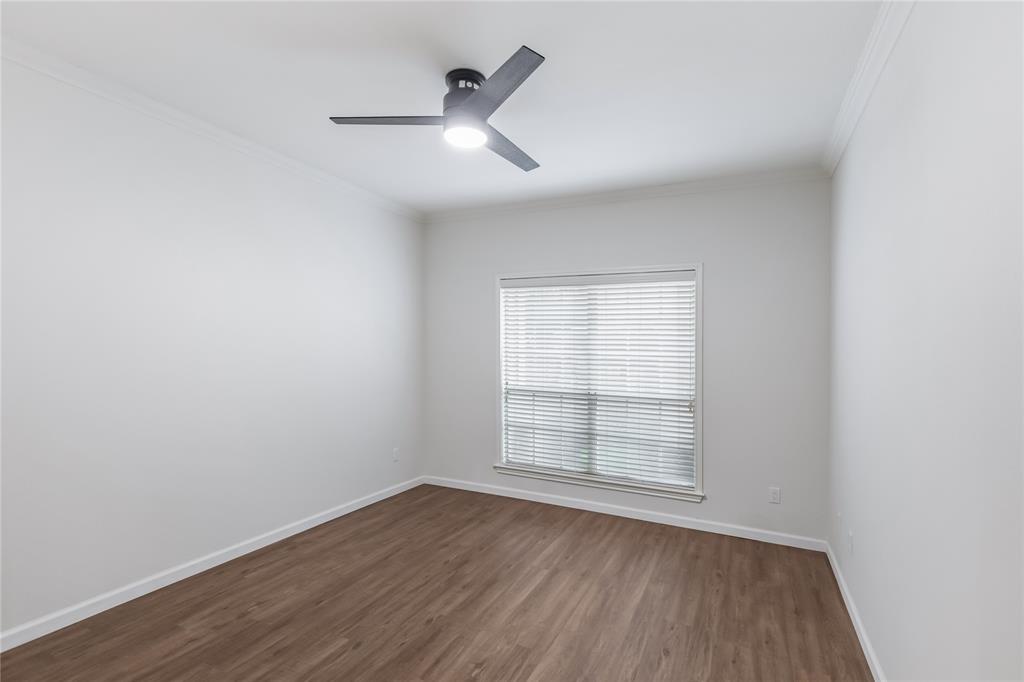 Williamsburg Condo Ph 01 - Residential