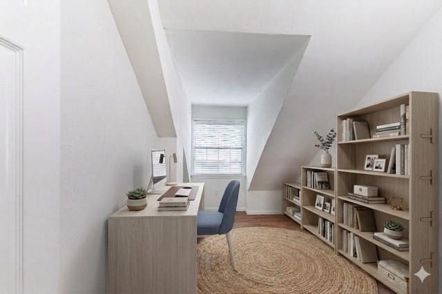 Williamsburg Condo Ph 01 - Residential