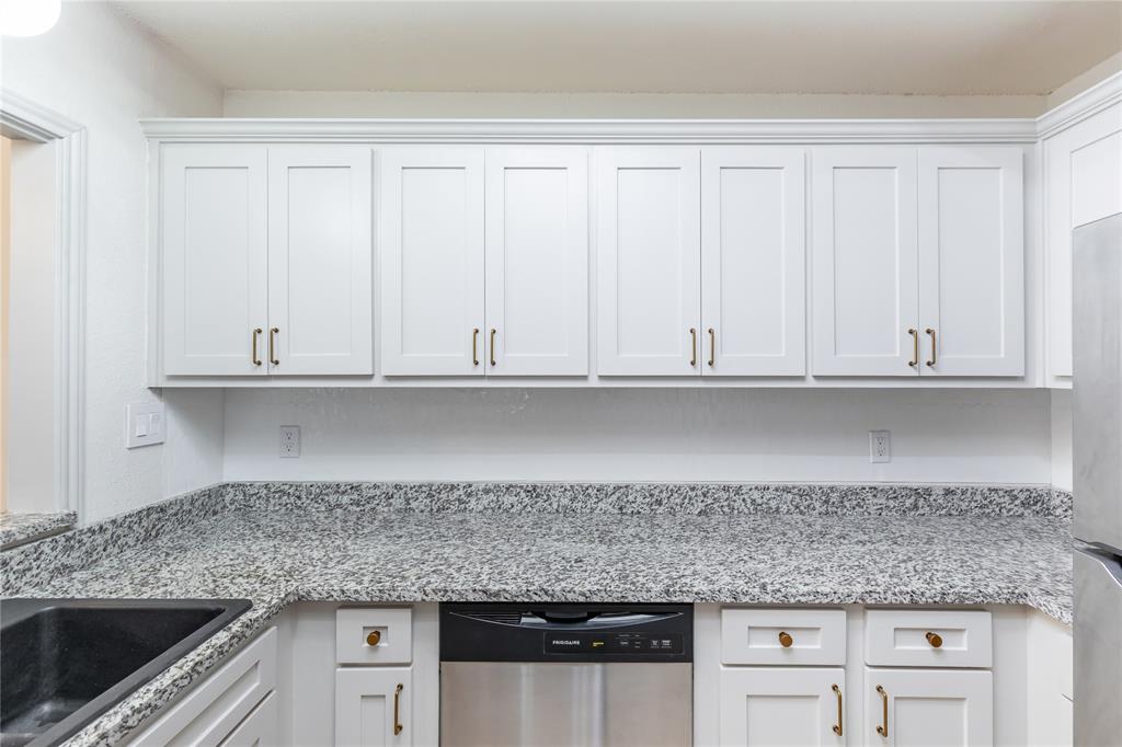 Williamsburg Condo Ph 01 - Residential
