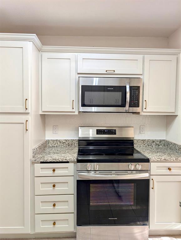 Williamsburg Condo Ph 01 - Residential