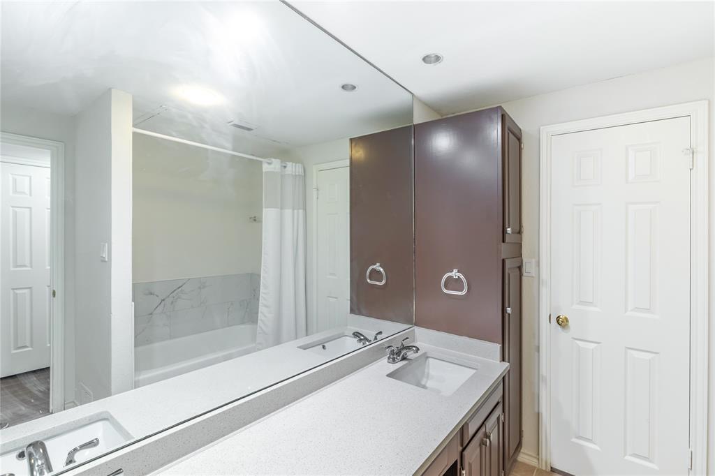 Williamsburg Condo Ph 01 - Residential