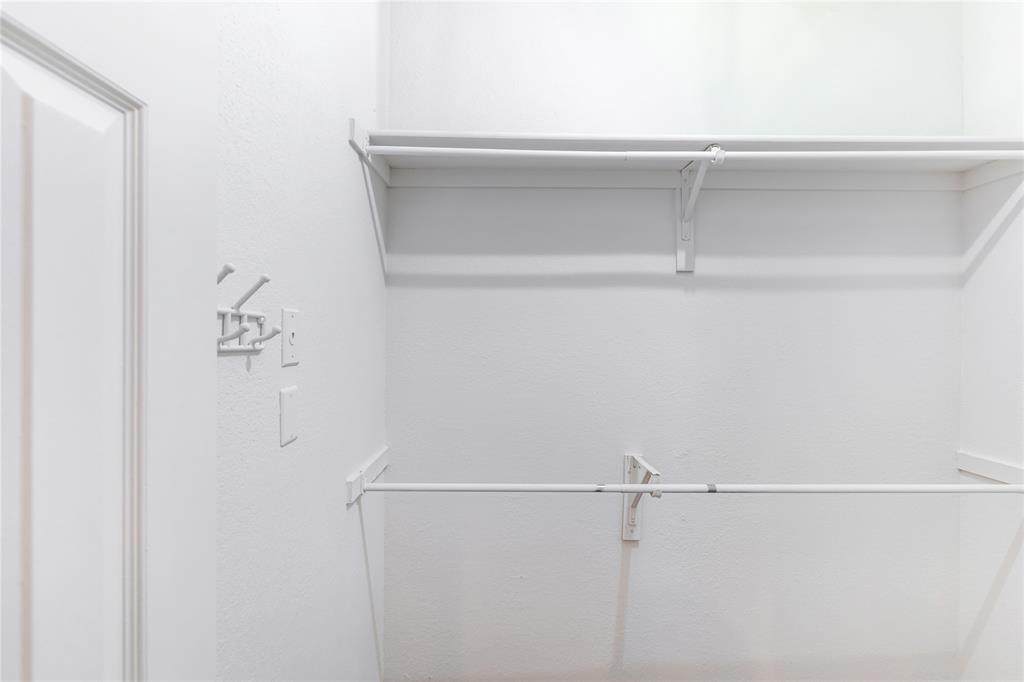 Williamsburg Condo Ph 01 - Residential