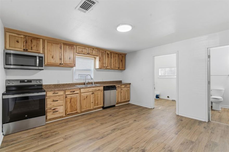 MOVE-IN SPECIAL: NOW OFFERING 3 WEEKS FREE RENT WITH QUICK MOVE IN! 

***Move in for less with a lowered deposit of only $750!***

***Landlord will also offer 6 to 12 month lease***

Beautiful 2-Bedroom Home with Modern Finishes and Spacious Living

Welcome to your next home! This stunning 2-bedroom, 1-bathroom property is now available for rent, offering the perfect balance of comfort, style, and functionality. From the moment you step inside, you'll be greeted by a warm and inviting atmosphere highlighted by elegant luxury plank vinyl flooring that combines beauty with easy maintenance.

The heart of the home is the spacious kitchen, designed with both style and convenience in mind. Featuring sleek countertops and abundant cabinetry, this kitchen provides plenty of room for meal prep, storage, and entertaining guests. Whether you're an everyday cook or love hosting gatherings, this space is sure to impress.

The open-concept layout flows seamlessly into the living and dining areas, creating an inviting space that's perfect for relaxing with family or entertaining friends. Large windows throughout the home fill each room with natural light, enhancing the modern touches and airy feel.

The bedrooms are generously sized, and the bathroom is equally impressive, with stylish finishes that make everyday routines feel a little more luxurious.

Outside, the property features a large yard perfect for outdoor play or entertaining.

Located in a desirable area, this home puts you close to shopping, dining, entertainment, and schools, all while offering the comfort of a quiet residential neighborhood.

Don't miss your chance to call this beautiful property home—schedule your showing today before it's gone!