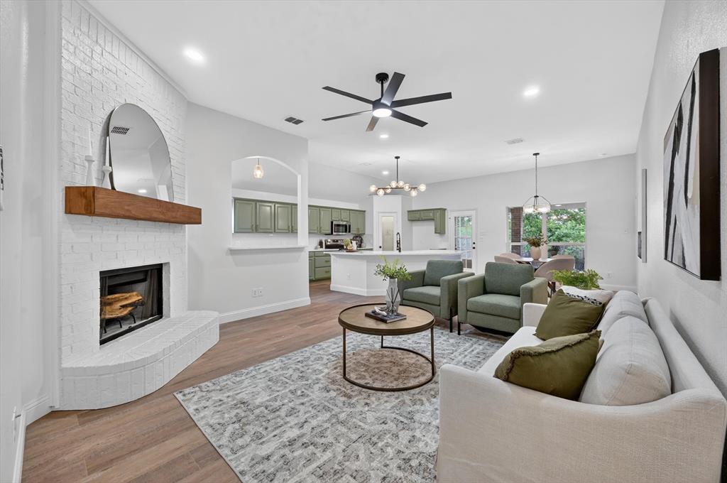 237 Shadow Grass Avenue