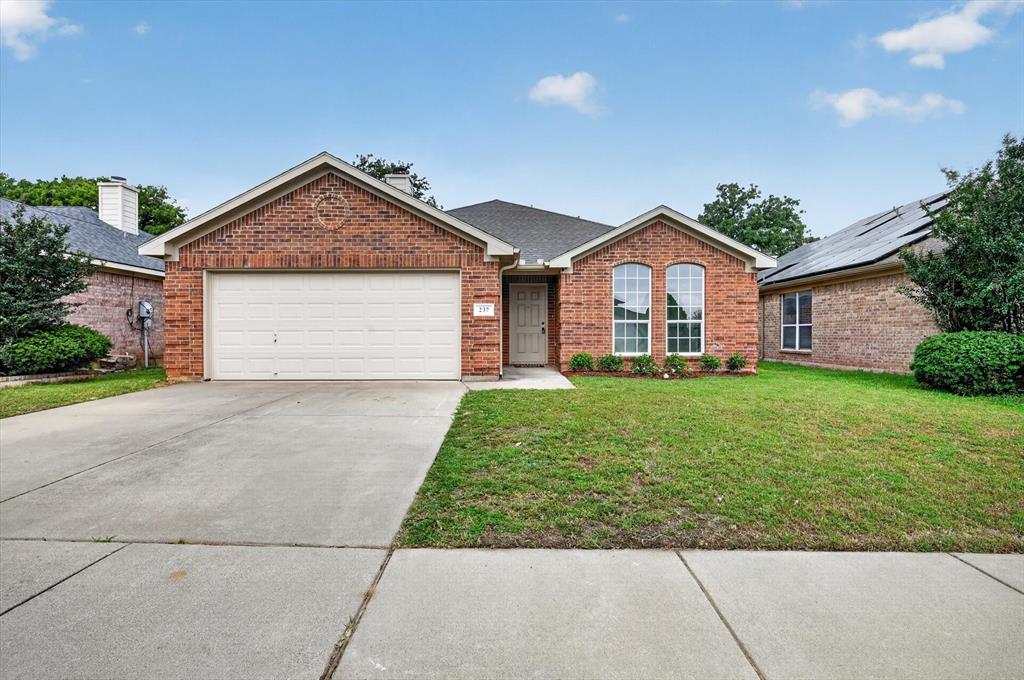 237 Shadow Grass Avenue