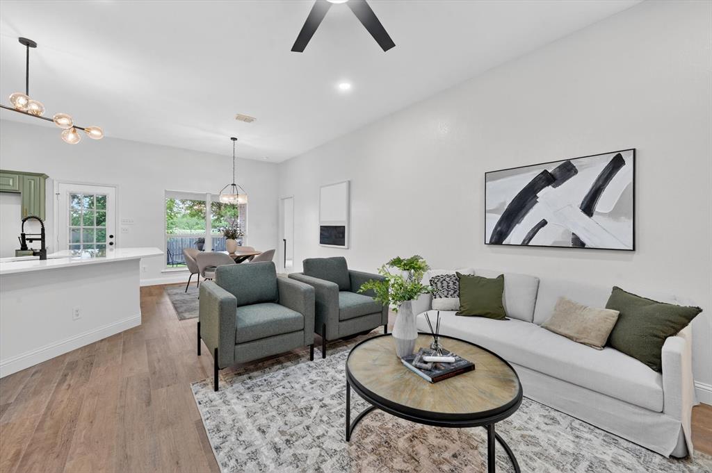 237 Shadow Grass Avenue