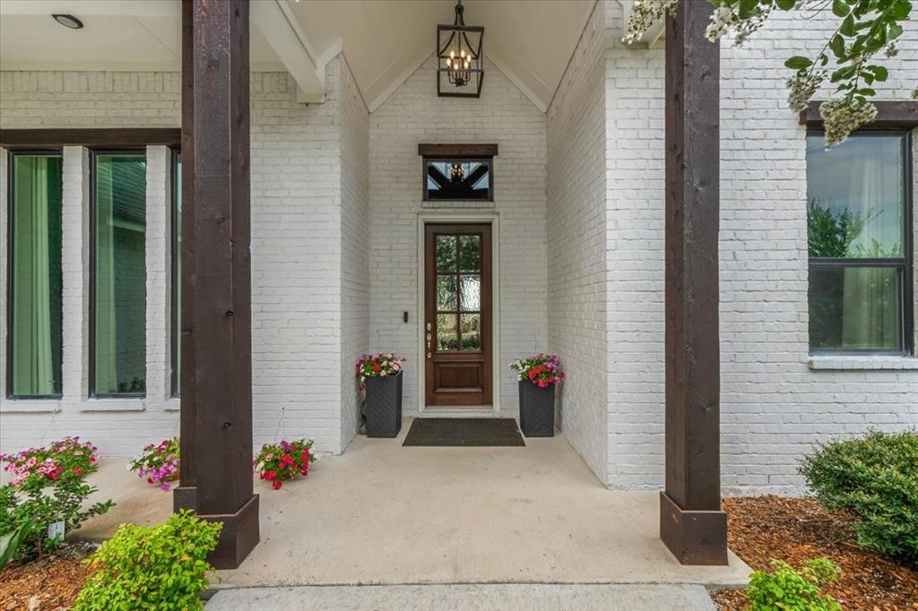 124 Stanford Lane