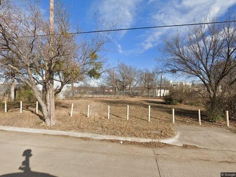 713 Exeter Street Fort Worth TX 76104