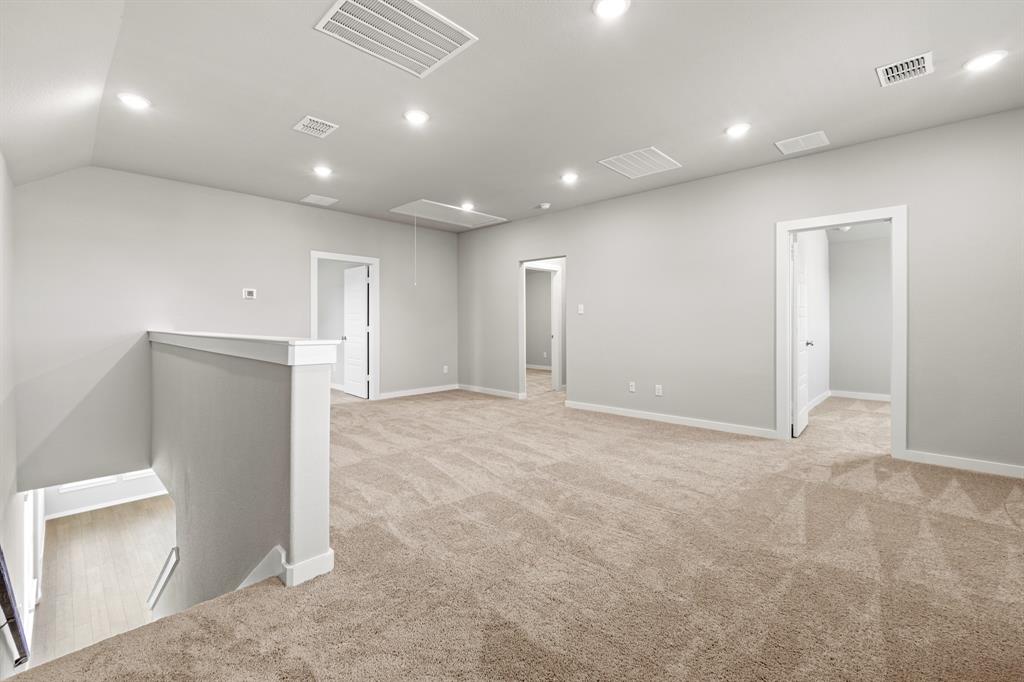 SOUTHRIDGE - Residential