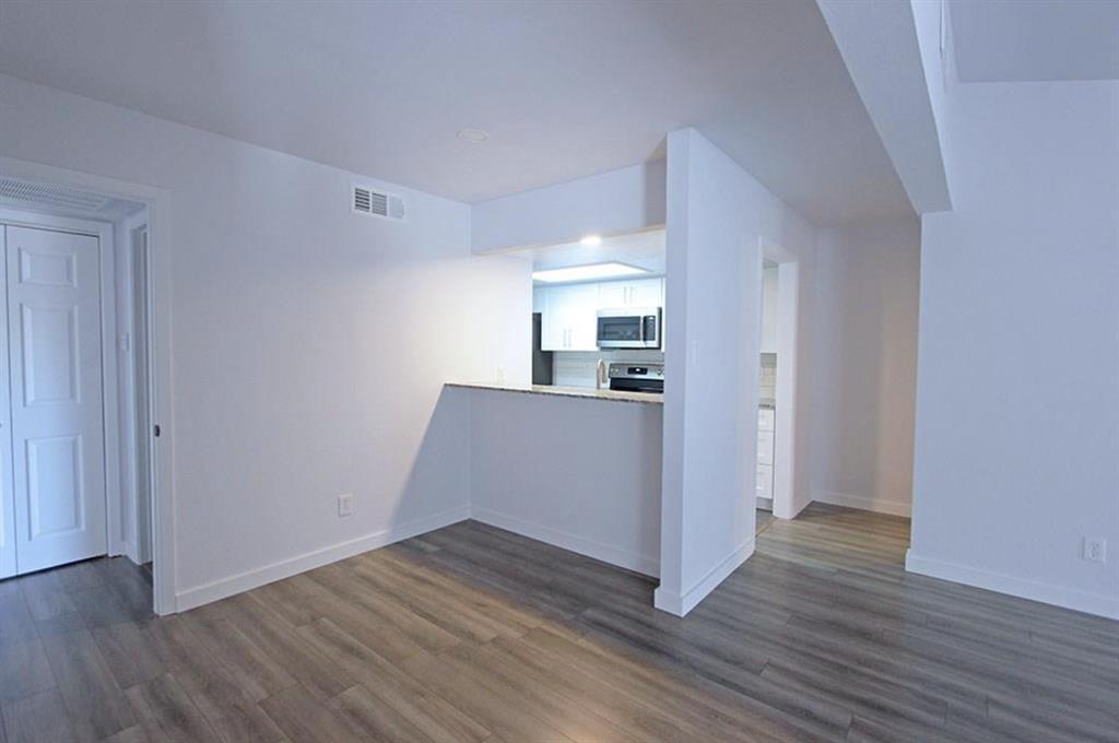 Las Colonitas Condo - Residential