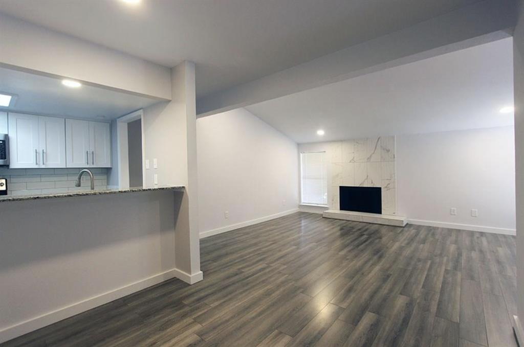 Las Colonitas Condo - Residential