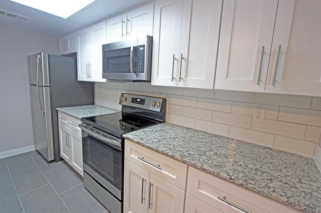 Las Colonitas Condo - Residential