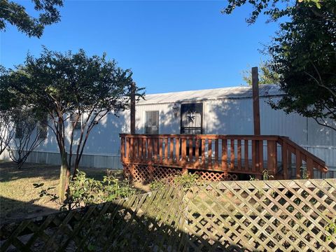 1221 Lorraine Lane Kaufman TX 75142