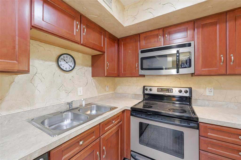 Arlington Oaks Condo - Residential Lease