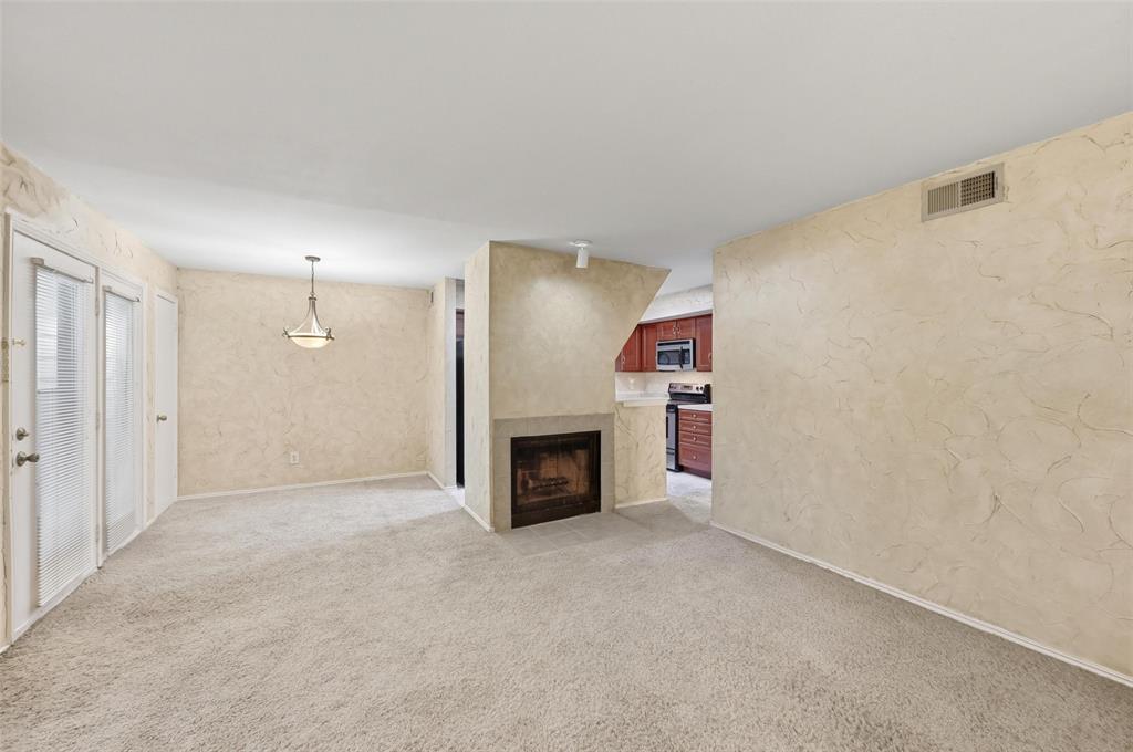 Arlington Oaks Condo - Residential Lease