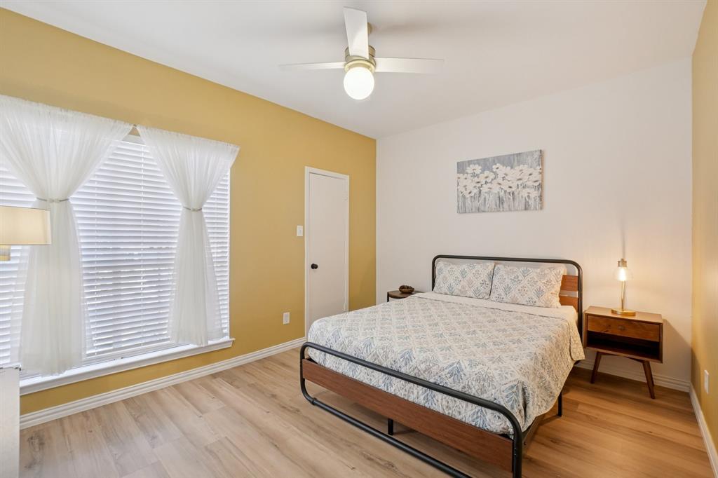 Lakeshore Condo - Residential