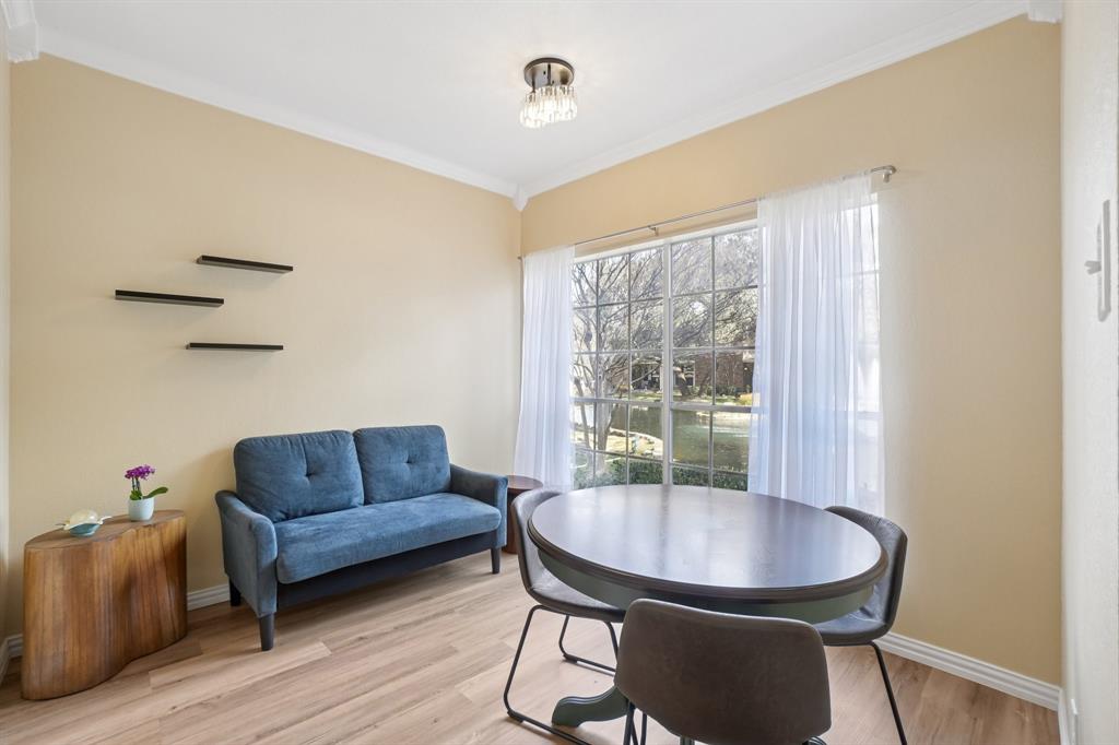 Lakeshore Condo - Residential