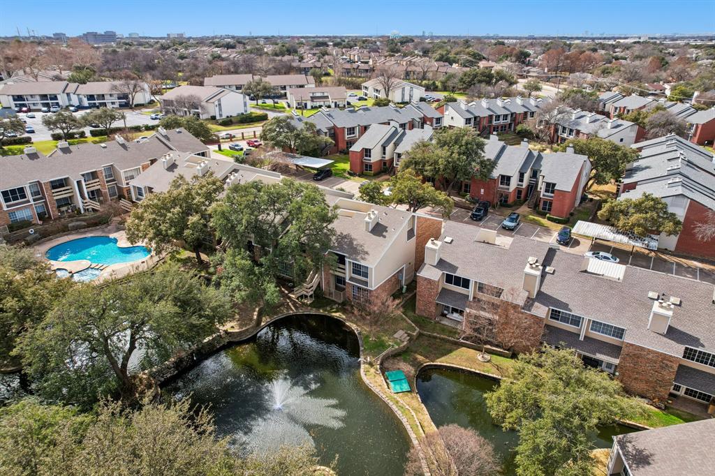 Lakeshore Condo - Residential