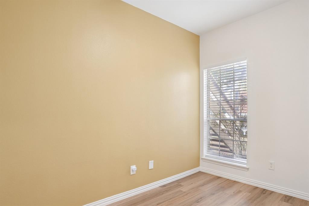 Lakeshore Condo - Residential