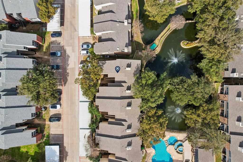 Lakeshore Condo - Residential