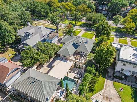 Tiny photo for 5617 Swiss Avenue, Dallas, TX 75214 (MLS # 21062427)