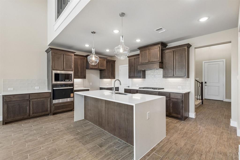 1011 Goldenrod Drive