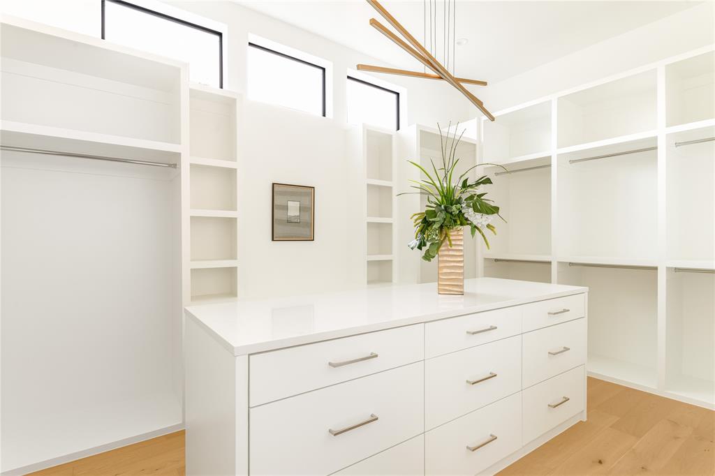 Preston Hollow Village Ph Three - Residential