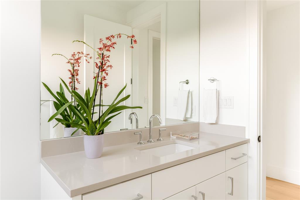 Preston Hollow Village Ph Three - Residential