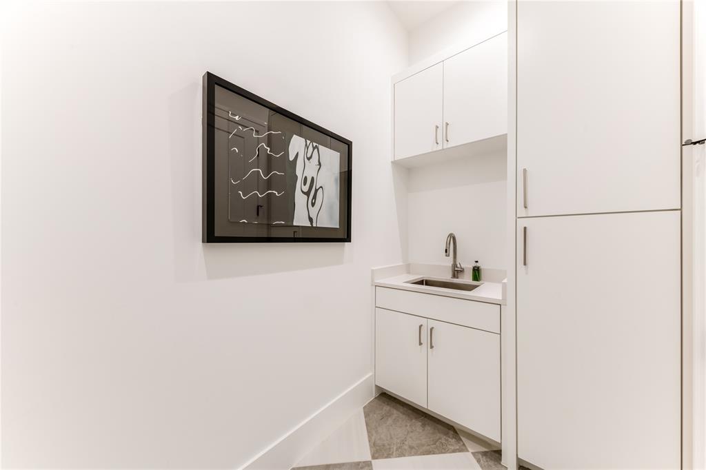 Preston Hollow Village Ph Three - Residential