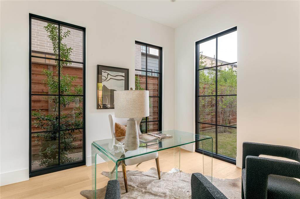 Preston Hollow Village Ph Three - Residential