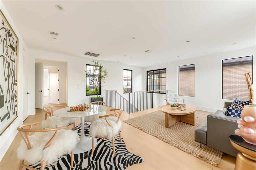 Preston Hollow Village Ph Three - Residential