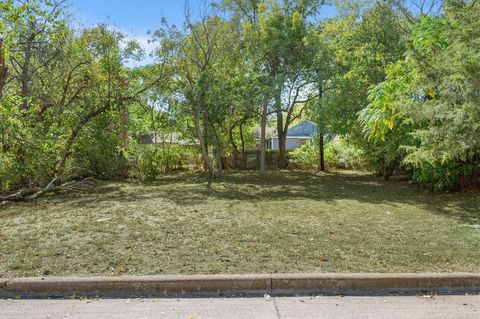 962 E Oleander Street Fort Worth TX 76104