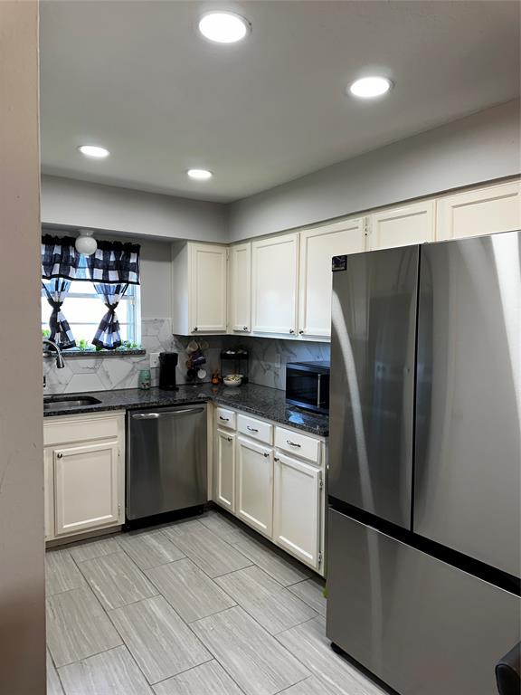 Mountain Creek Twnhs 02 - Residential