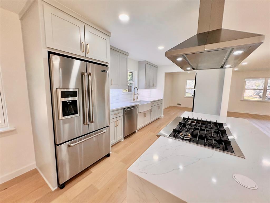 9920 Greenfield Drive