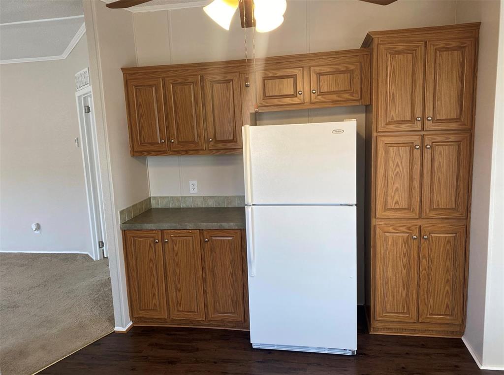 Lexington Place Mhp - Residential Lease