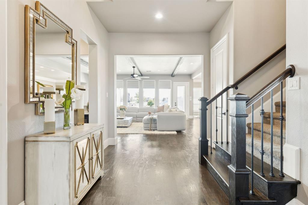 2025 Greenway Crossing Drive