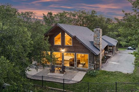 Photo of 8152 Eagle Mountain Drive, Fort Worth, TX 76135 (MLS # 21286046)