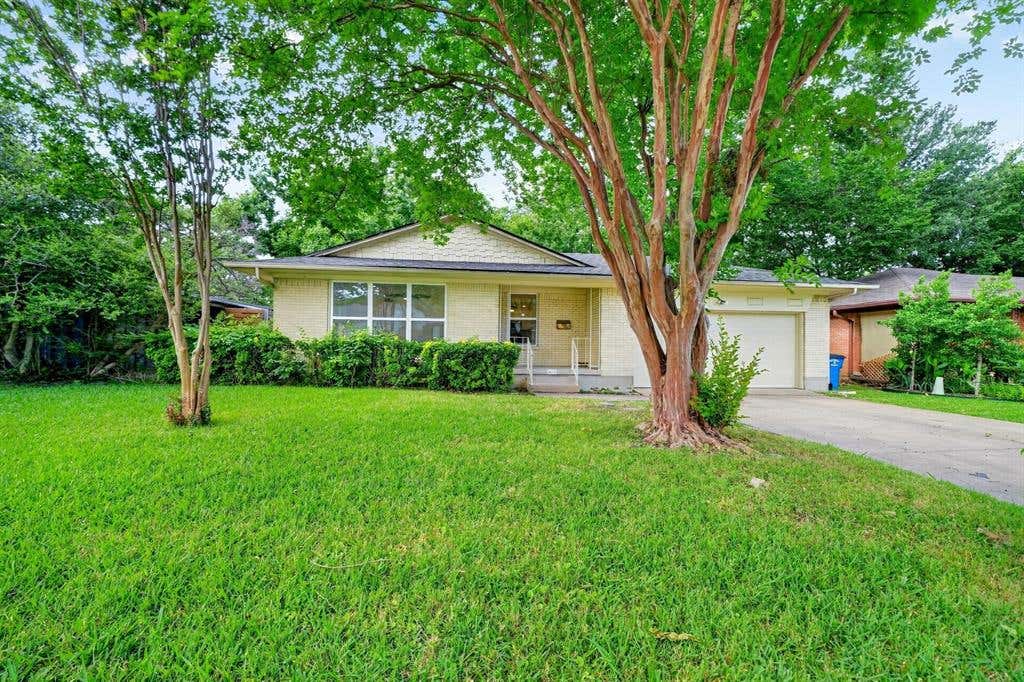 Photo of 2632 Materhorn Drive, Dallas, TX 75228 (MLS # 21349812)